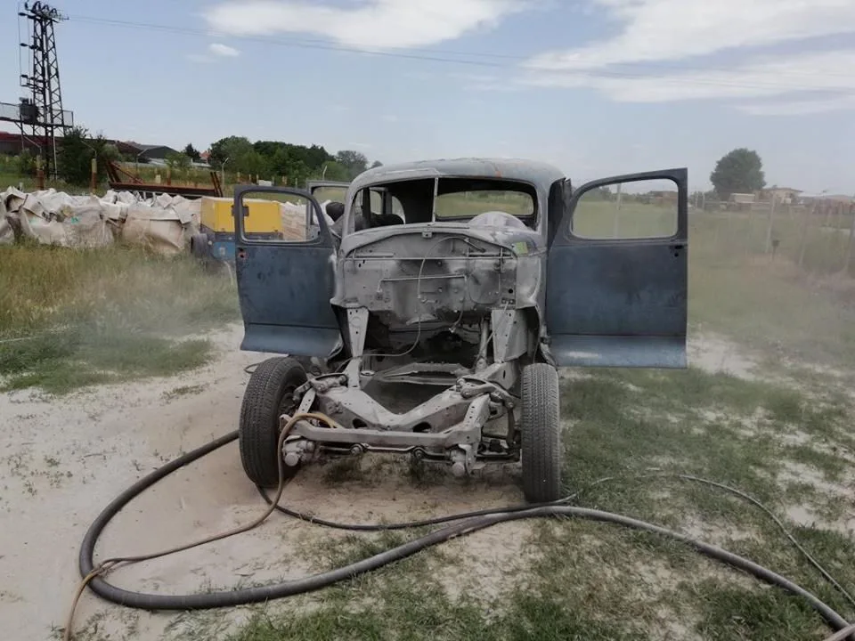 Пясъкоструй на Hudson Six Sedan от 1939 година